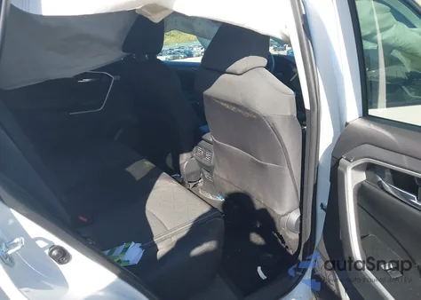 2024 Toyota Rav4 Xle from USA, damaged, VIN 2T3P1RFV5RW440033